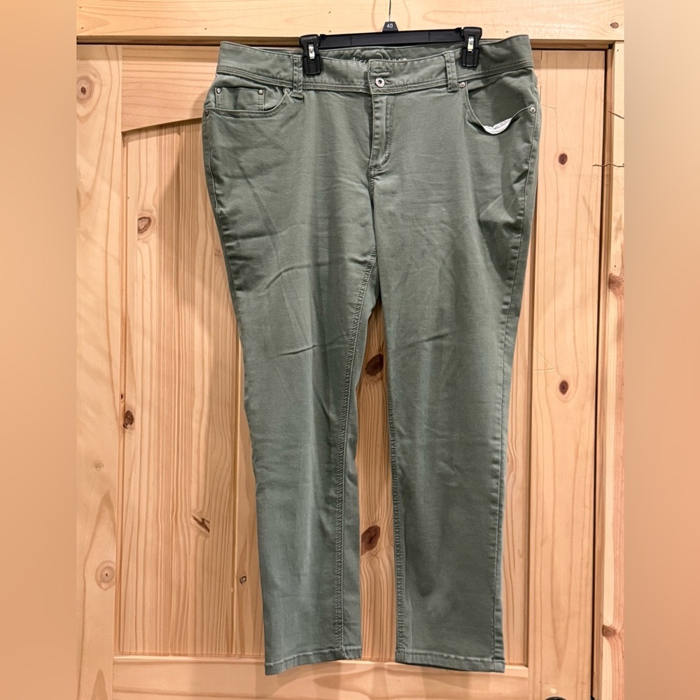 Ariya Jeans Women's Olive Green Straight Leg Pants Size 20 Stretch Cotton Blend